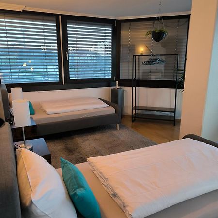 Im Herzen Von Wiesdorf- Blick Auf Das Bayer-Kreuz -Appartement Mit 2 Schlafzimmern-Fuer 3 Personen -Zentral Gelegen - Friedrich Ebert Platz 5A , 4Te Etage - Dachterrasse Und Sauna - Kaution Pflicht - レバークーゼン エクステリア 写真