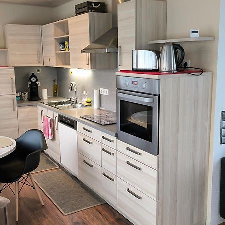 Im Herzen Von Wiesdorf- Blick Auf Das Bayer-Kreuz -Appartement Mit 2 Schlafzimmern-Fuer 3 Personen -Zentral Gelegen - Friedrich Ebert Platz 5A , 4Te Etage - Dachterrasse Und Sauna - Kaution Pflicht - レバークーゼン エクステリア 写真